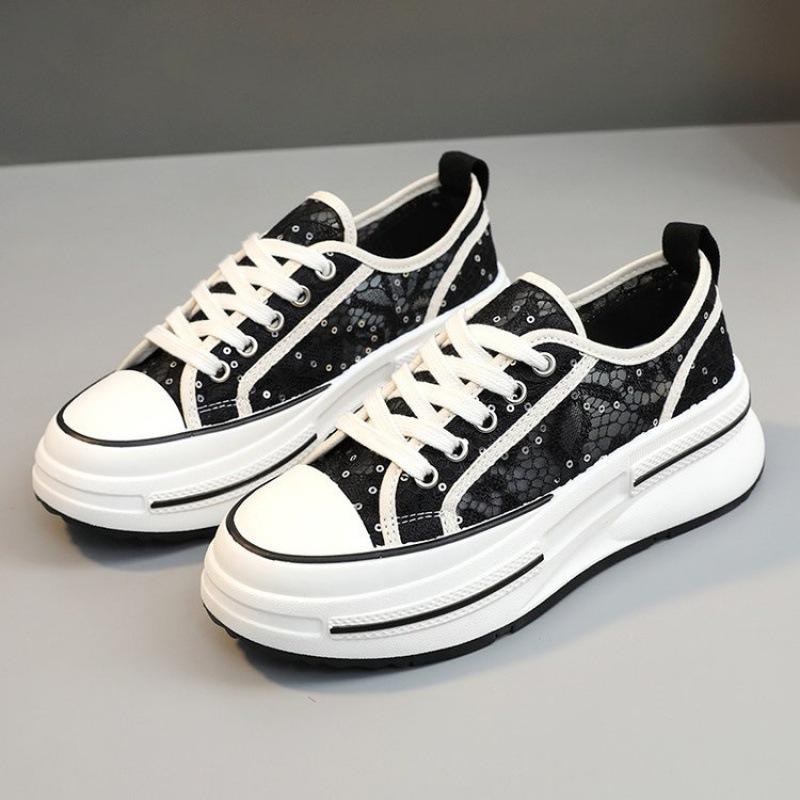 

Board shoes for women in summer 2026 white shoes height increasing thick soled college style casual shoes 40 чорний