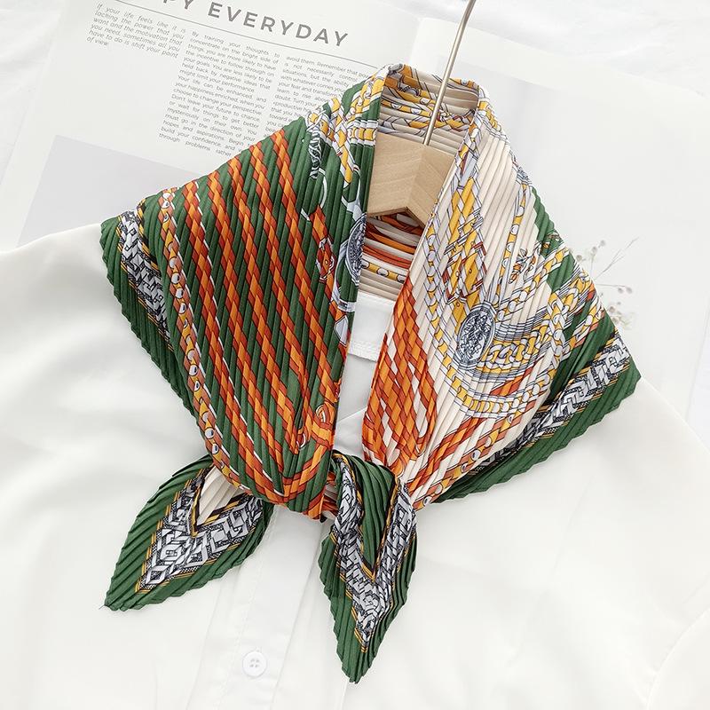 Retro Color Block Crinkled Square Scarf - 70cm Pleated Neckerchief in Imitation Silk for Women
