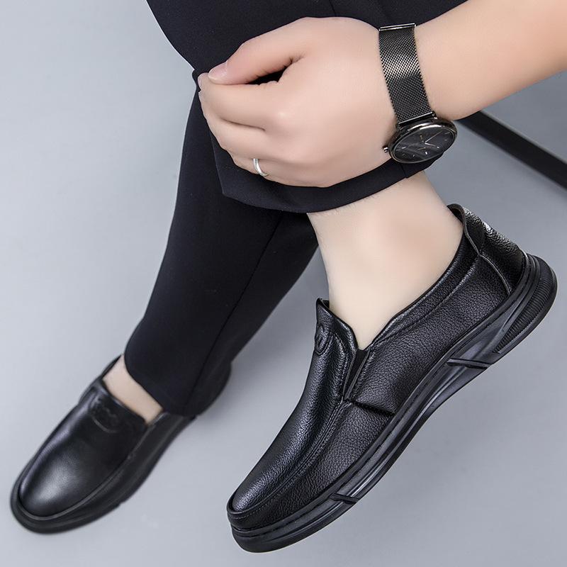 Men's Leather Shoes New Style Business Fashion Casual Men's Work Shoes Soft Sole Soft Face Matte Black Shoes Street Stall Shoes