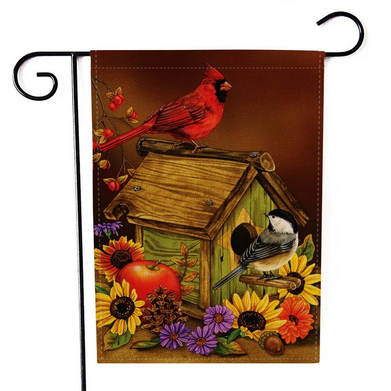 Elegant European Bee & Flower Garden Flag - Stylish Outdoor Decor