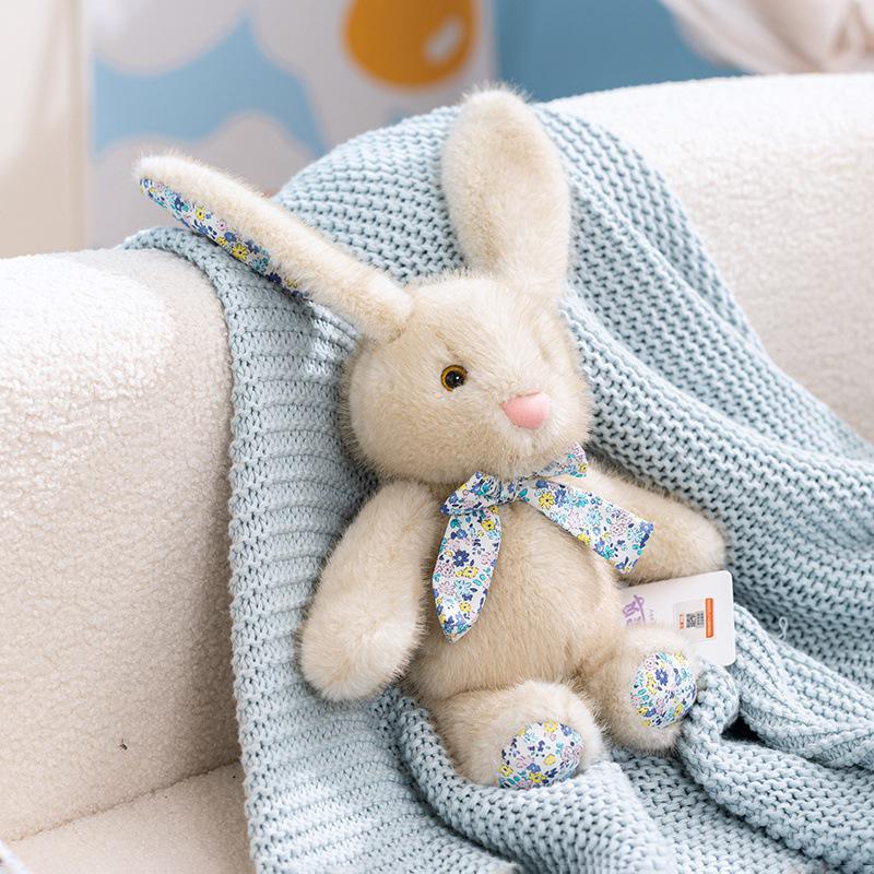 

Плюшевый брелок-подвеска Заяц с галстуком-бабочкой - Милая игрушка-подвеска и аксессуар для подарка Фигурка 16cm (0.1kg)