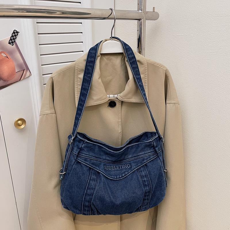 

Women Crossbody Bags Fashi Embroidery Letters Denim Shoulder Bag Lazy Style Retro Casual Versatile Texture Commuting Bag темно-синього кольору