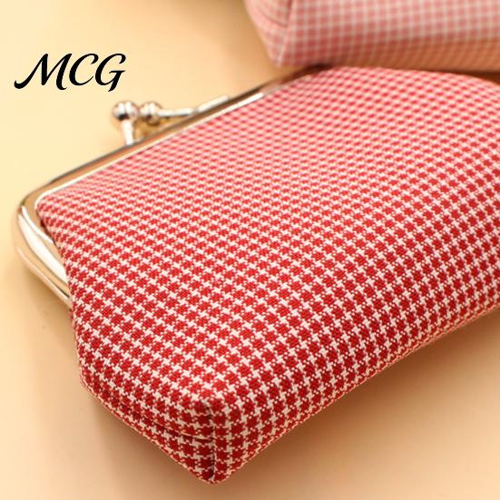 Travel Coin Holder Retro Plaid Purse, Cotton Fabric Small Change Mini Purse Kiss Lock Pouch for Women Coins Cash Earrings Lipstick Storage