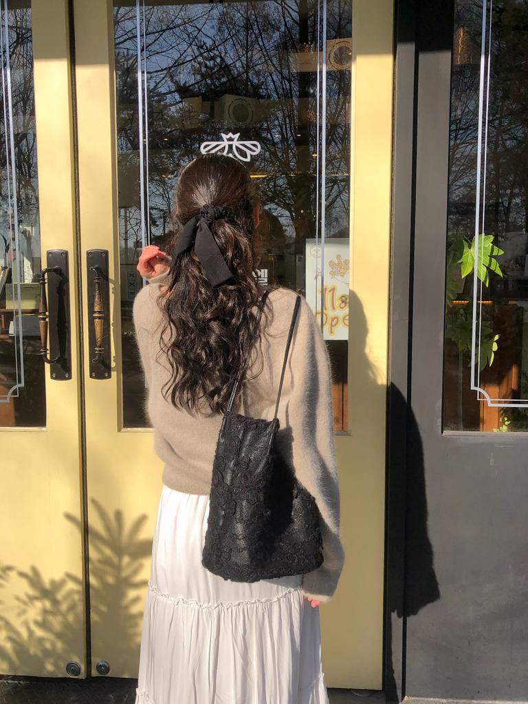Ovuni Lace Cottage Bag_Snow Flower_Black