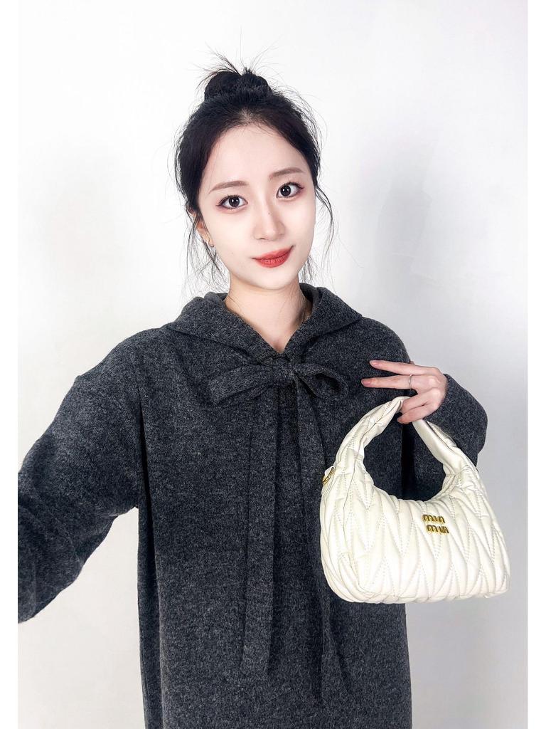 Wolliger Kapuzen-Langarm-Kleidmantel - Einfache, Warme und Stilvolle Koreanische Urlaubsbekleidung