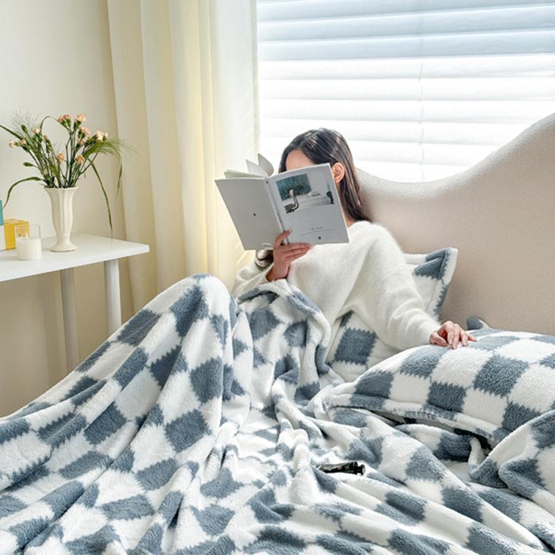 1Pc Traditional Style Plaid Blanket Flannel Home Blanket Sheets Plush Double Sided Summer Air Conditioning Throw Blanket