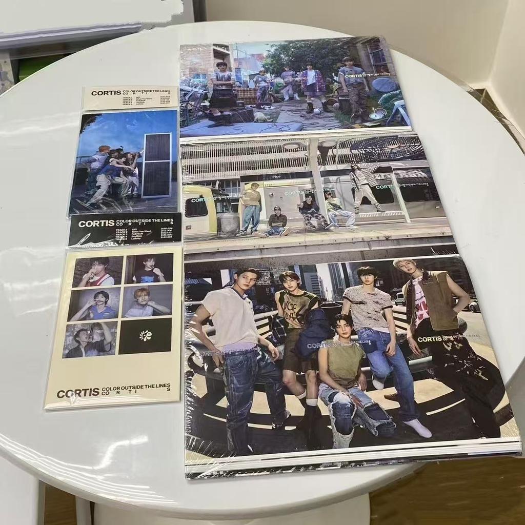 Cortis COLOR OUTSIDE THE LINES Weverse Albums