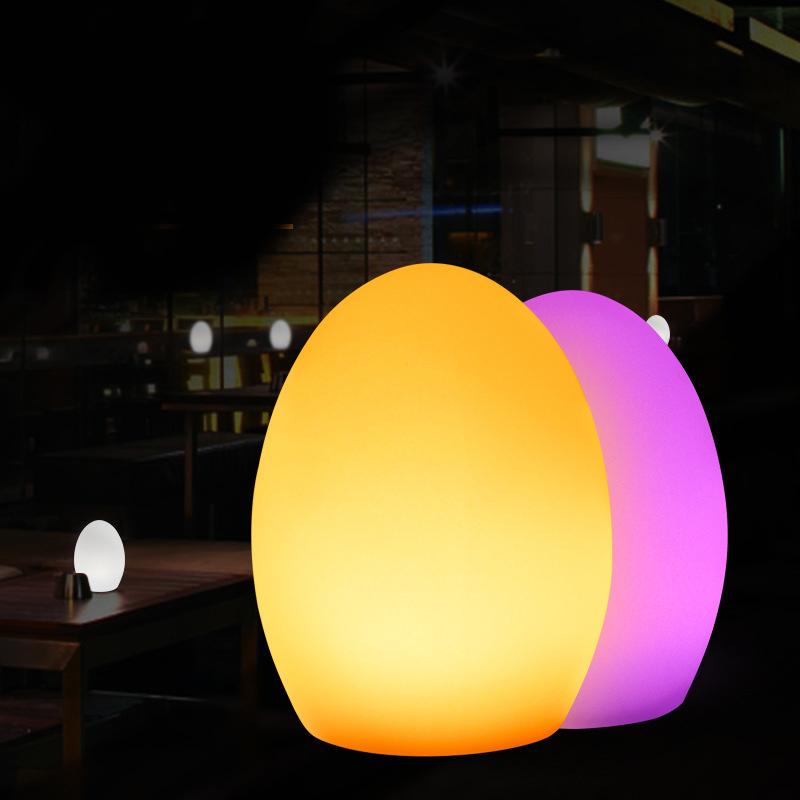 Niedliche Eiform LED Lampe, Wasserdicht und Bruchsicher, USB Wiederaufladbar, 16-farbige Atmosphären Nachtlicht