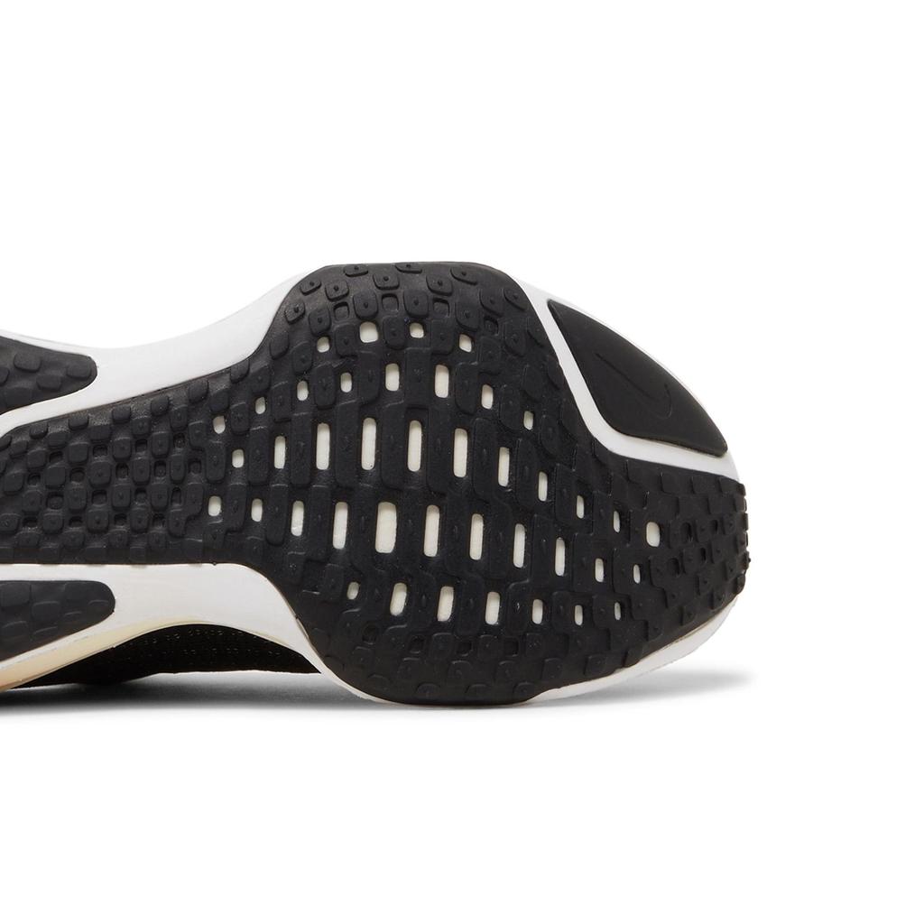 Nike ZoomX Invincible Run Flyknit 3 'Black White' (Unisex) Black / White / Dark Grey / White Running Shoes DR2615 001