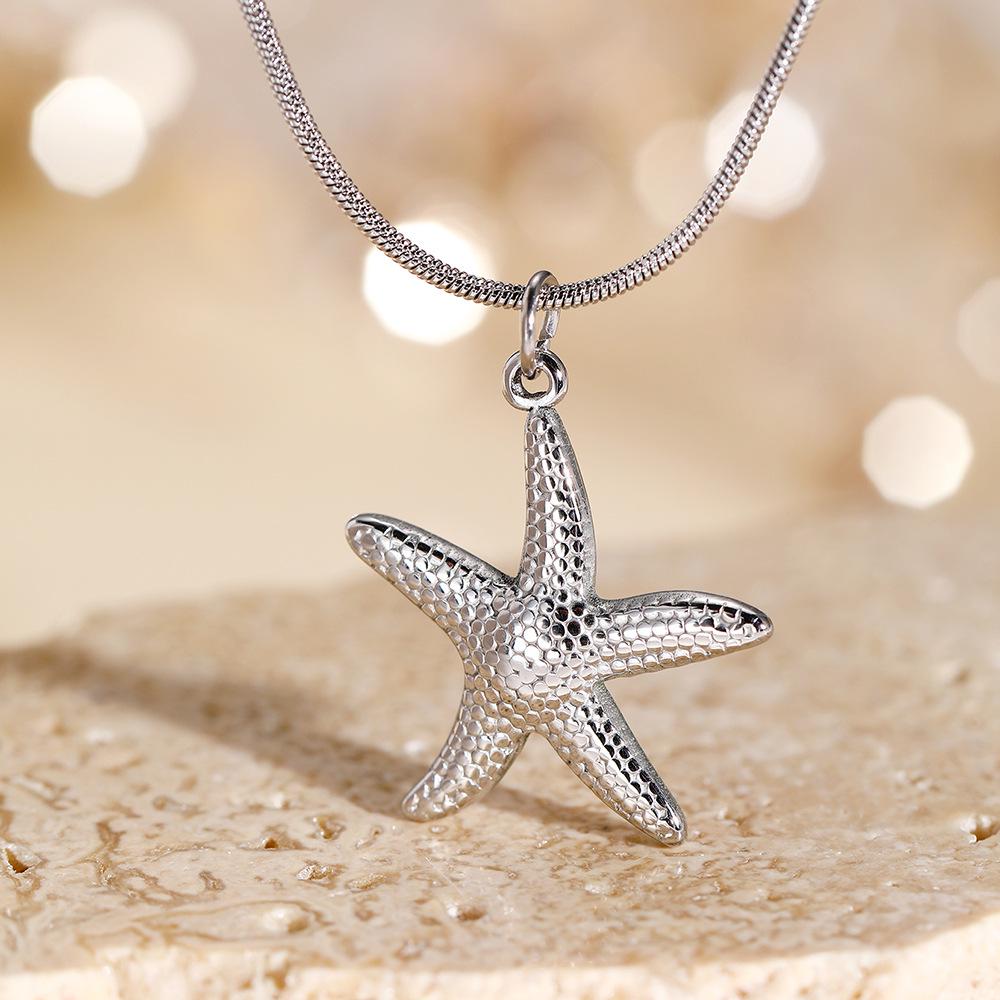 Stainless Steel Star Shell Pendant Necklace – Elegant and Personalized Women's Fashion Accessory