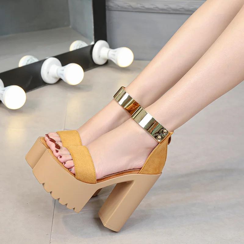 2025 Summer Fashion Sponge Cake Stage Thick Fish Mouth Hate Sky High Transparent Super High Heel Word Sandals