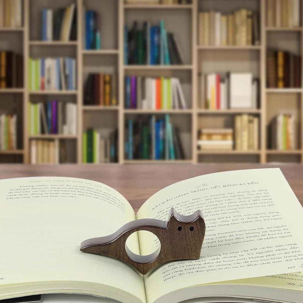 Thumb Page Holder  Wooden Animal Design Book Finger Clip, Hands-Free Bookmark Helper for Reading, Book Lovers & Students