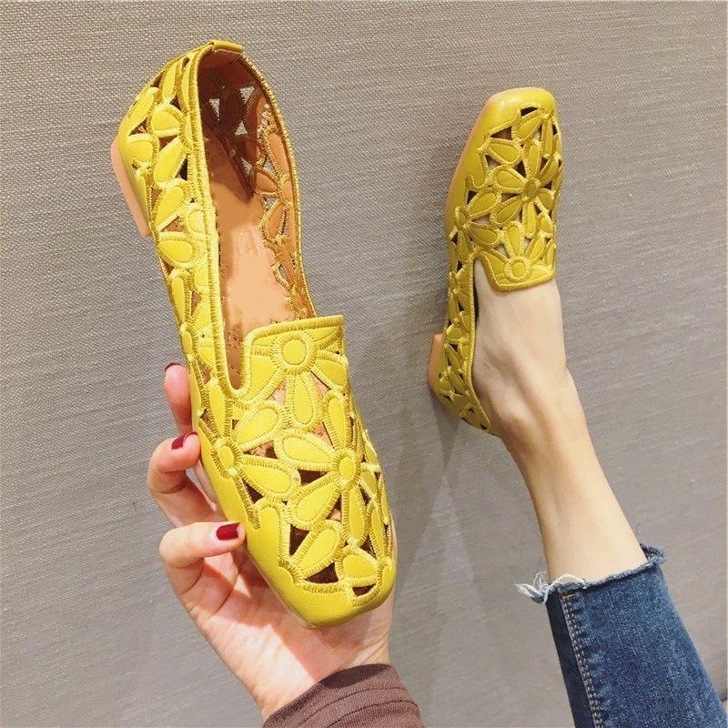 Hollow hole single shoes women's flat bottom fat wide fat feet mother shoes loafers large size ladyshoes Doudou shoes