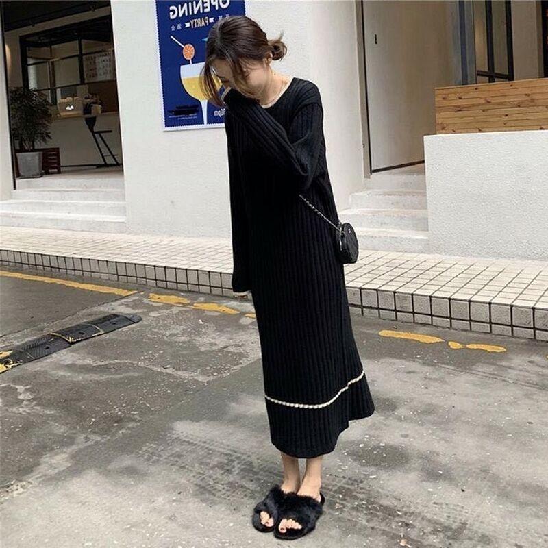 Spring New Women's Chic Design High-end Temperament Light Luxury Knitted Black Bottoming Dress