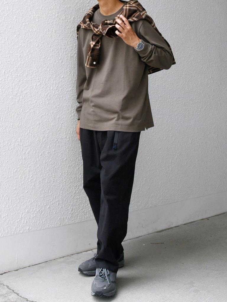 Ships Gramicci Men's Custom-Made Loose Tapered Stretch Chino Pants, Size 713100048, Black, Medium