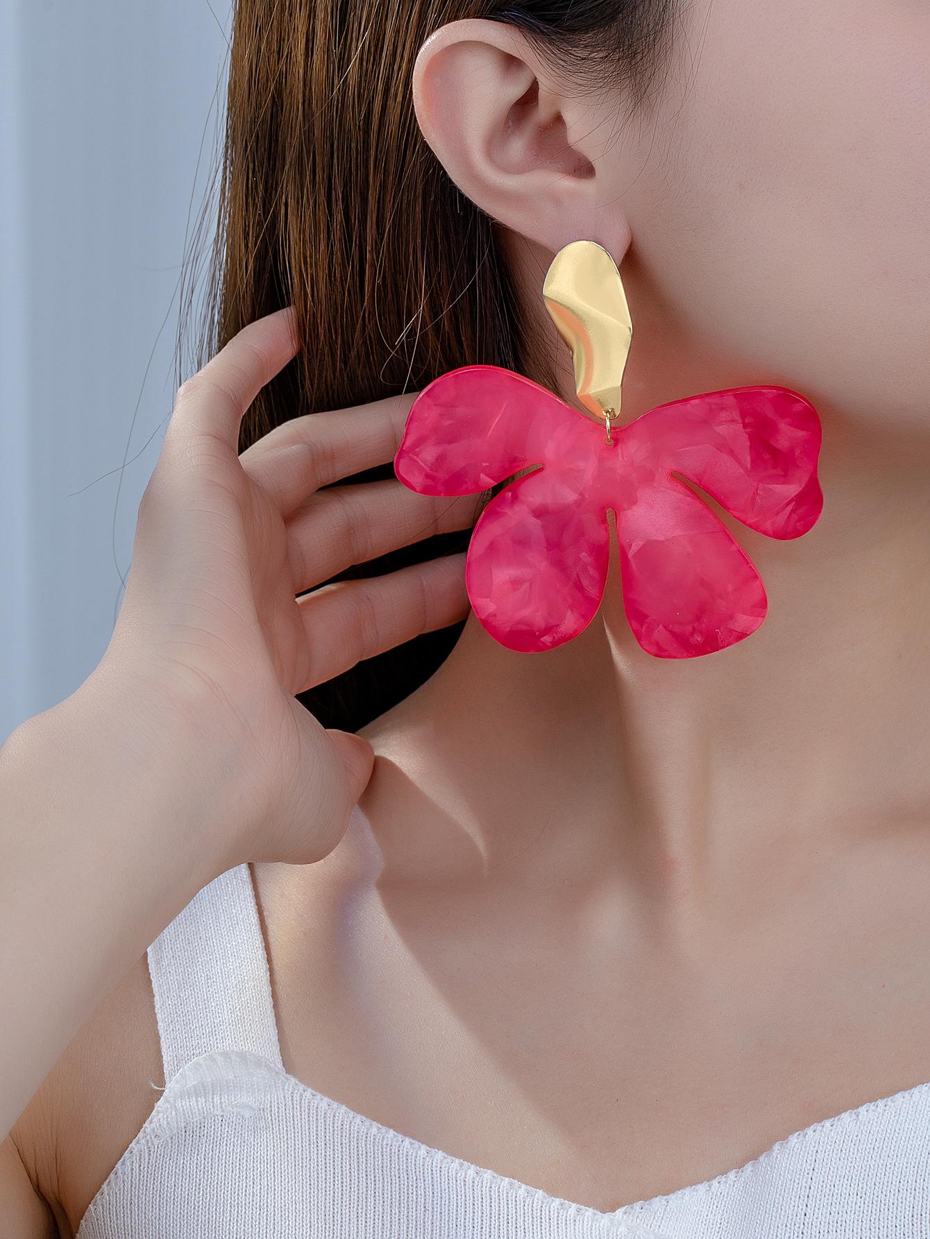 

Big flower stud earrings, small fresh and high-end sense of exquisite and elegant temperament, participate in banquets and gatherings рожевий червоний колір