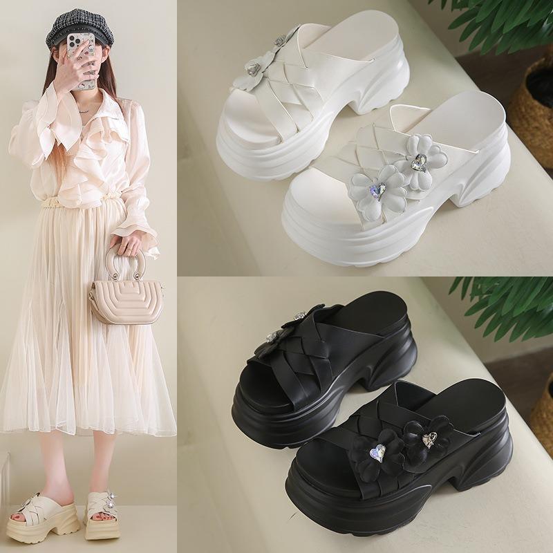 New thick heel cool slippers women's summer new muffin thick bottom hollow fish mouth slippers wear fashion one-word drag