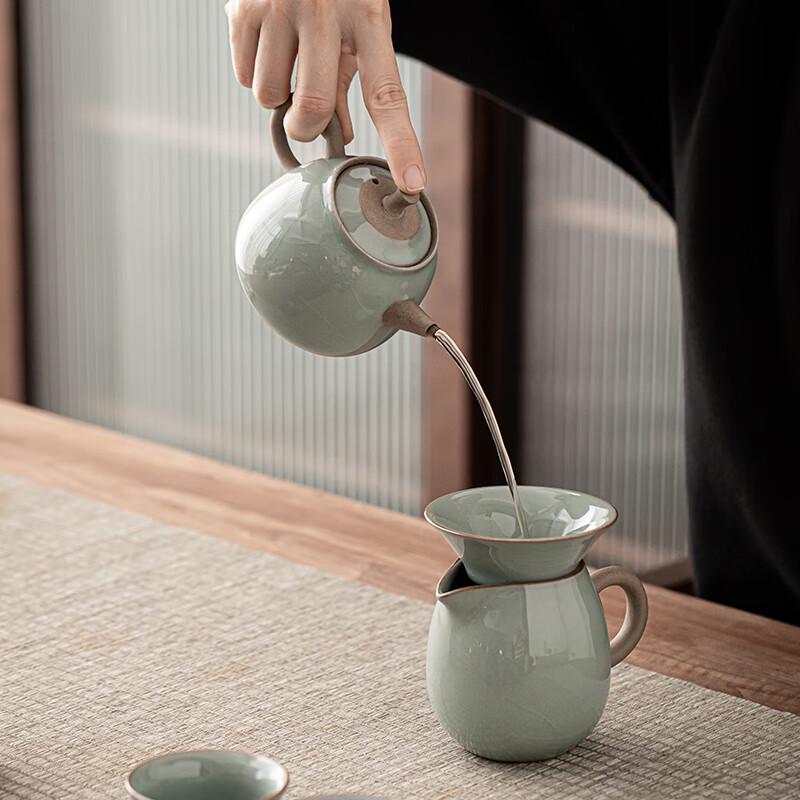 

Soshi Ceramic Ge Kiln Kung Fu Tea Set