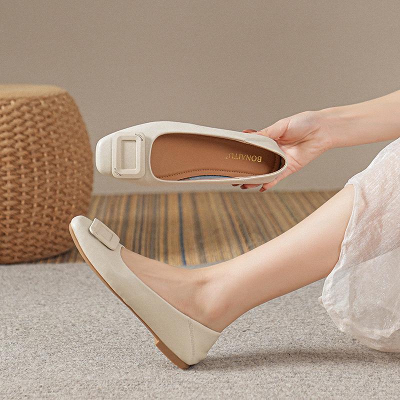 Women's Genuine Leather Slip-On Flats: Versatile, Low-Cut, Square Toe, Soft Sole, Plus Size 41-43, 2025 Collection.