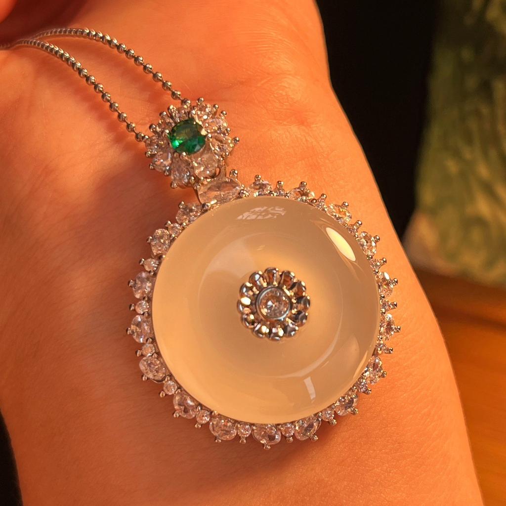 Jade White Ice Light Natural White Chalcedony Pendant Agate Pendant, Real Shot