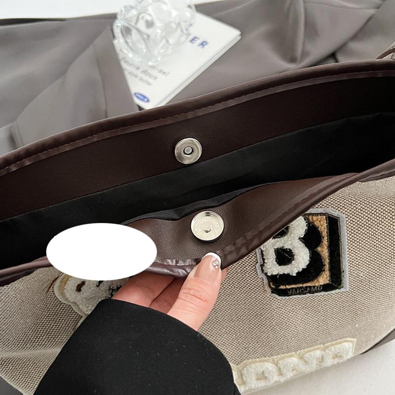 Vintage Bear Cartoon Tote Bag Large Capacity Commuter Women Shoulder Bag Fashionable Versatile Teenagers Girls School Bag