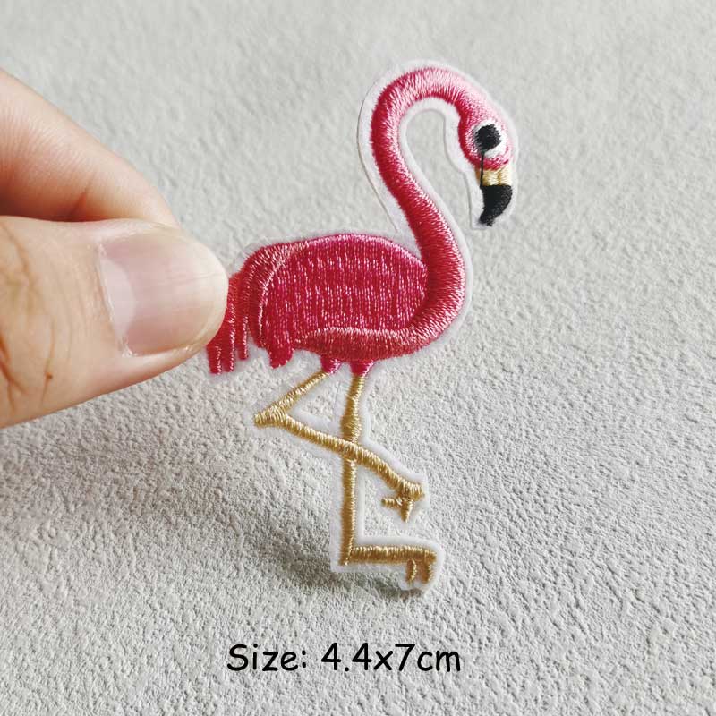 

Нашивка с вышивкой фламинго, термопресс для шитья, аппликация, наклейки на джинсы «сделай сам», наклейки для одежды, Ropa, железные нашивки, значок для шитья 4.4x7cm