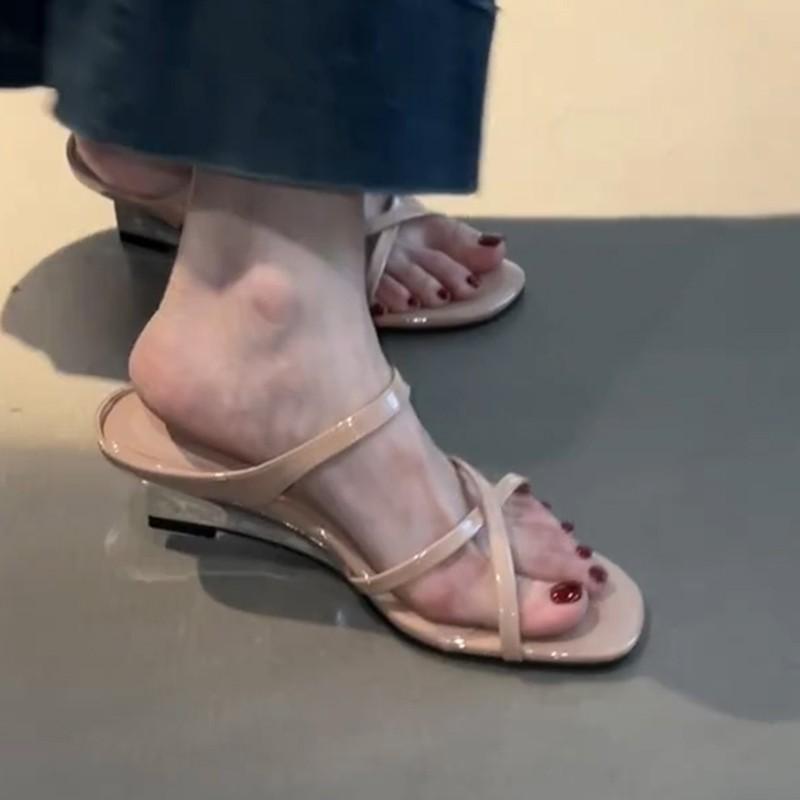 French Gentle Cross with Slope Heel Open-toed Sandals Women's Summer Wear 2025 New Temperament with Skirt Cool Slippers
