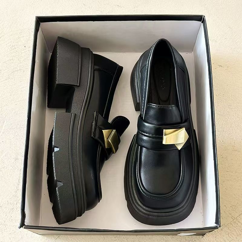 Round Head Platform Single Shoes, One Pedal Small Leather Shoes 2025 Spring and Autumn New Metal Design British Style Women's Loafers