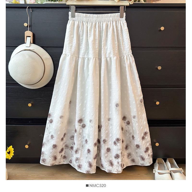 Romantic French Embroidered Floral Pleated A-line Skirt - Spring 2026