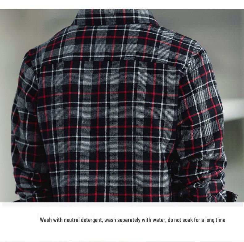 Retro Dark Plaid Long-Sleeve Men's Bottoming Shirt