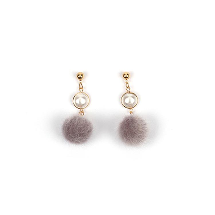 Pearl fur ball earrings, plush ball earrings, personalized versatile winter mink jewelry