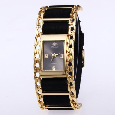 Women's Retro Leather Strap Quartz Watch - Stylish and Popular Design