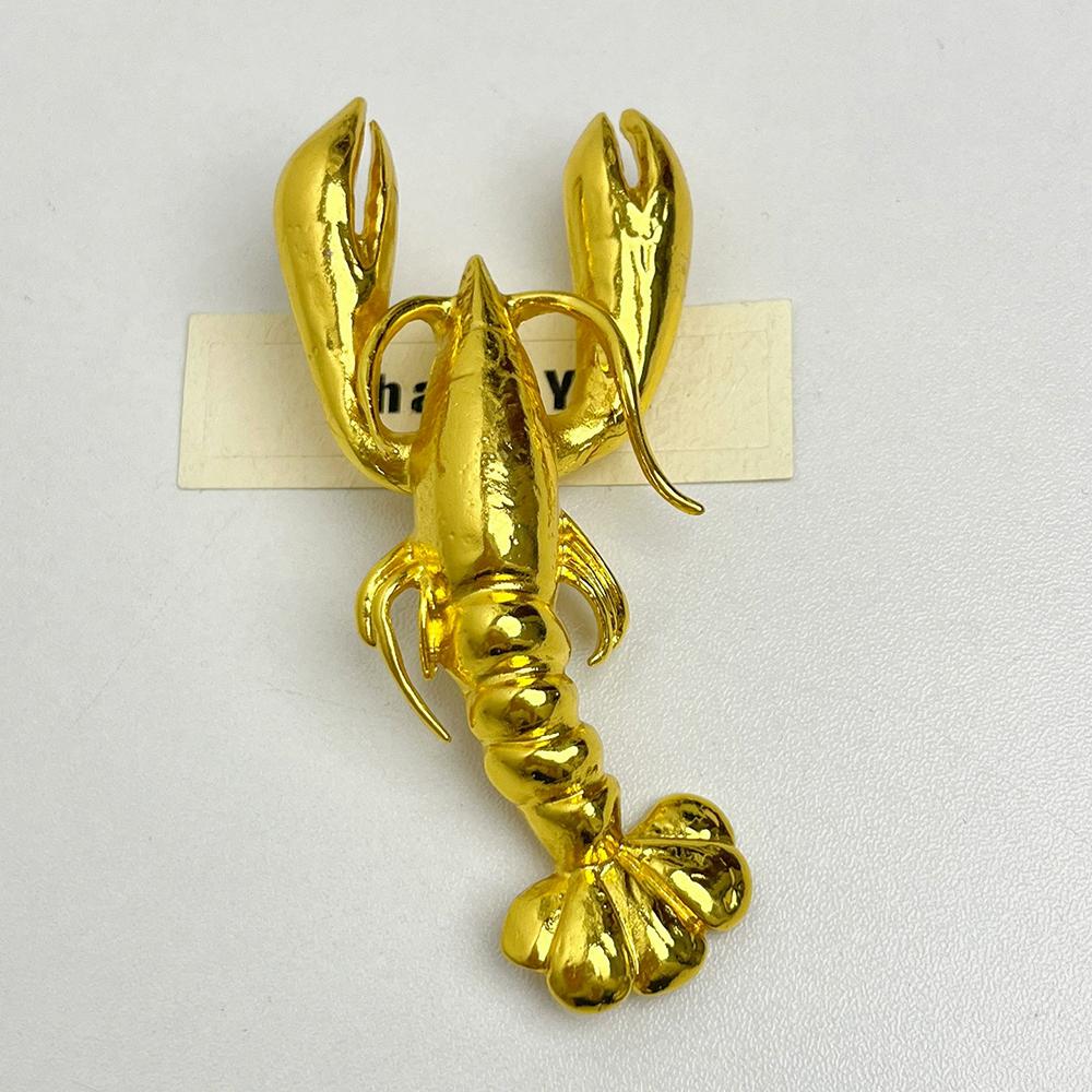French Retro Metal Lobster-Shaped Brooch Women s Brooch Fashionable And Exquisite Suit Pin Elegant Jewelry Accessory For Parties