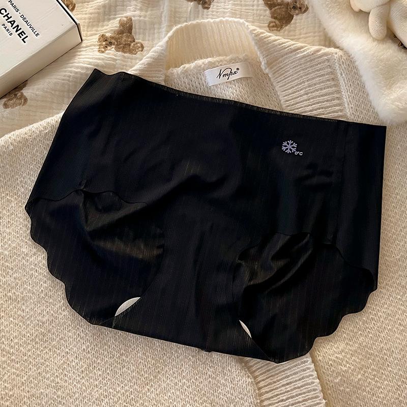 Plus Size Lady Spring and Summer Camellia Fragrance Without Trace Ice Silk 10A Antibacterial Extended Crotch Triangle Briefs