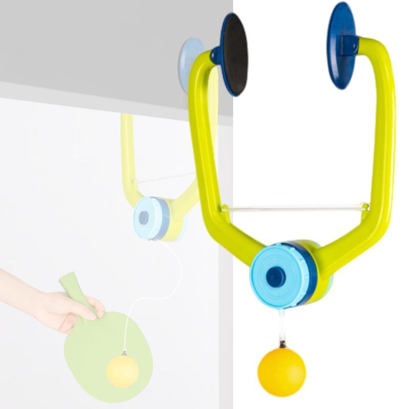 Hängendes Tischtennis-Trainingsgerät für Kinder zur Verbesserung von Konzentration und Koordination in Innenräumen
