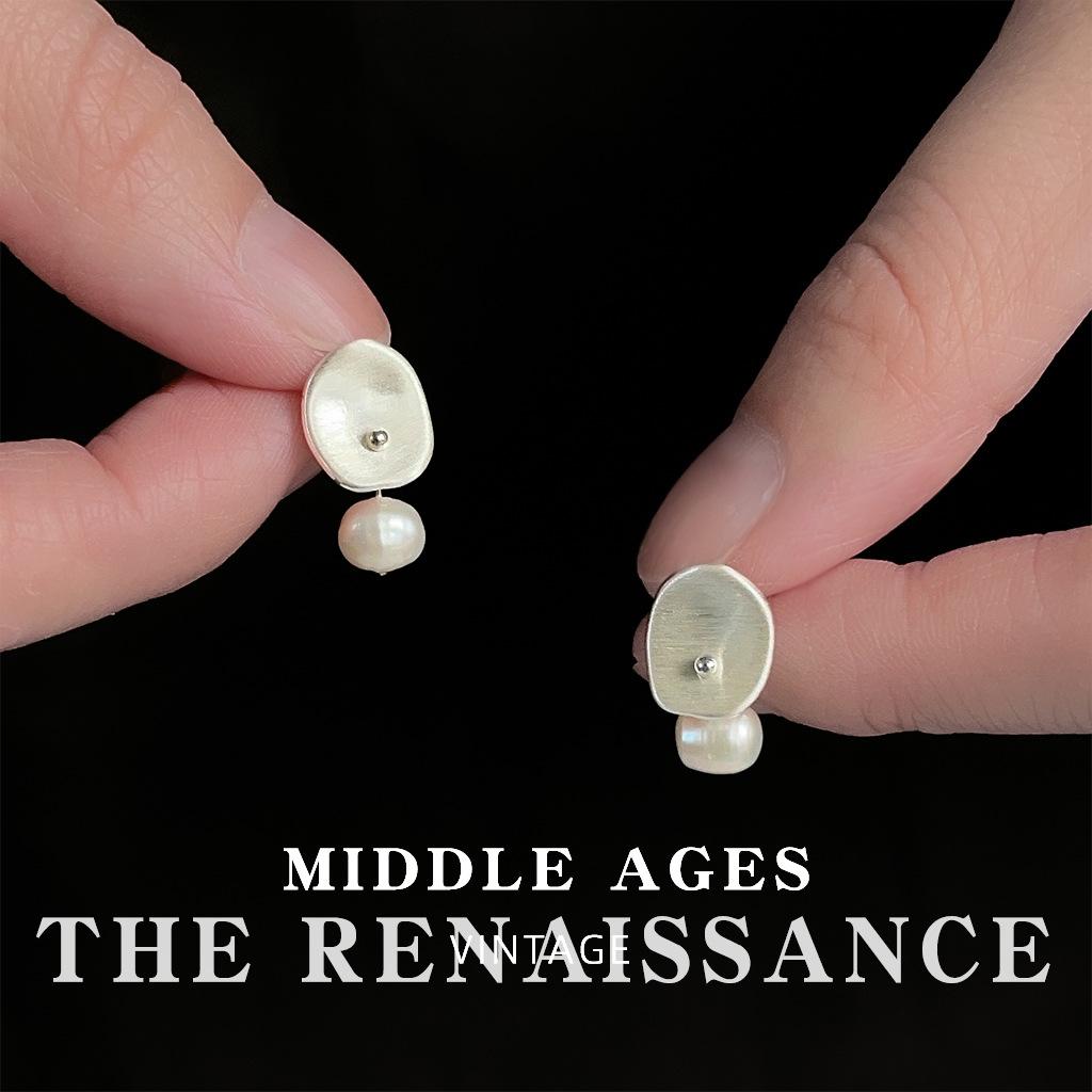 Серьги-гвоздики из светлого пресноводного жемчуга с матовым серебром Ретро Элегантные серьги Серьги Женские