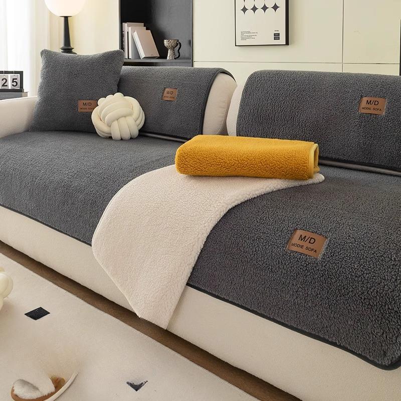 Zimní sametový polštář na pohovku Lehký luxusní vysoce kvalitní protiskluzové polštáře na sedák Jednobarevný potah pohovky