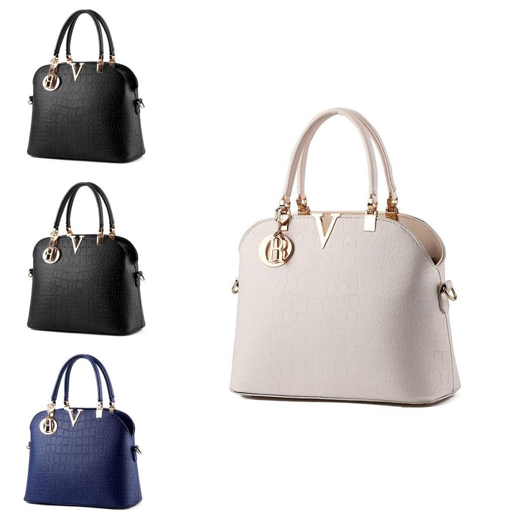 Big Pu Handbag For Women With Zipper Closure And Interior Organizer For Casual Wear