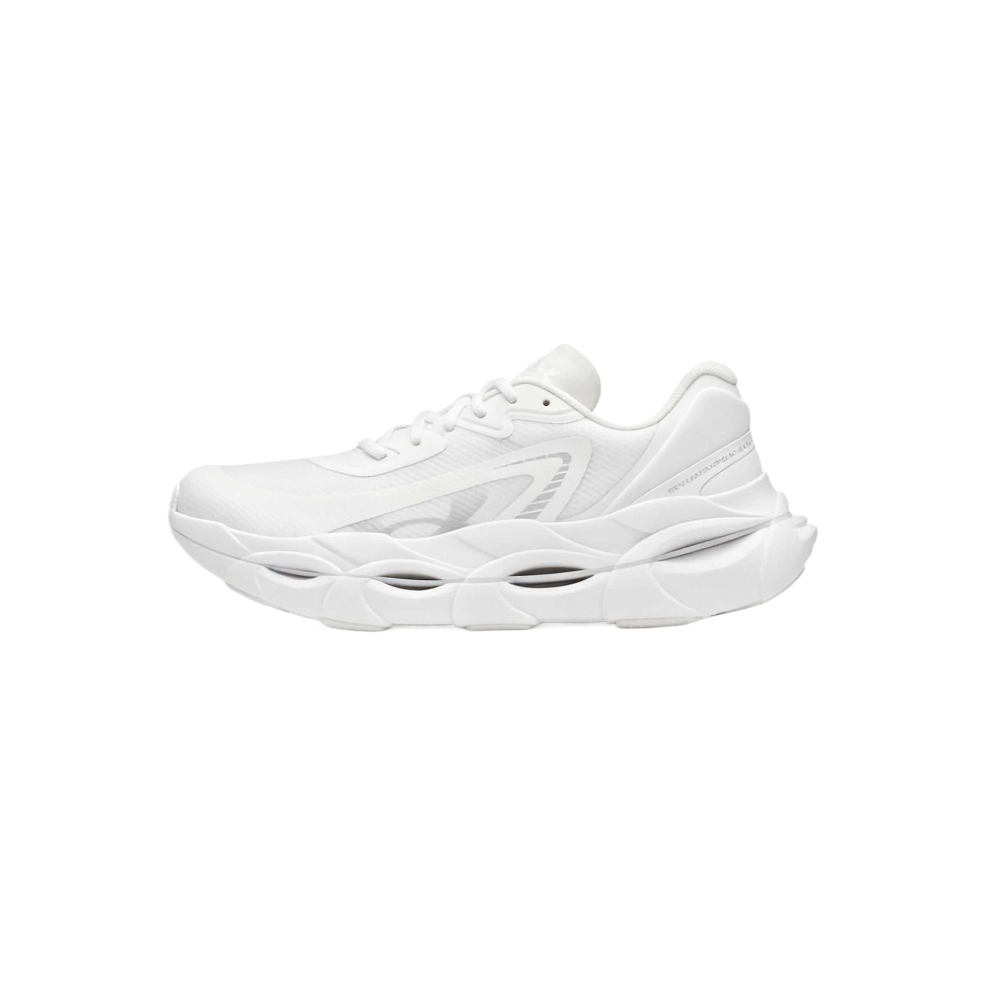 Under Armour Running Shoes Men s Low Top White 40.5