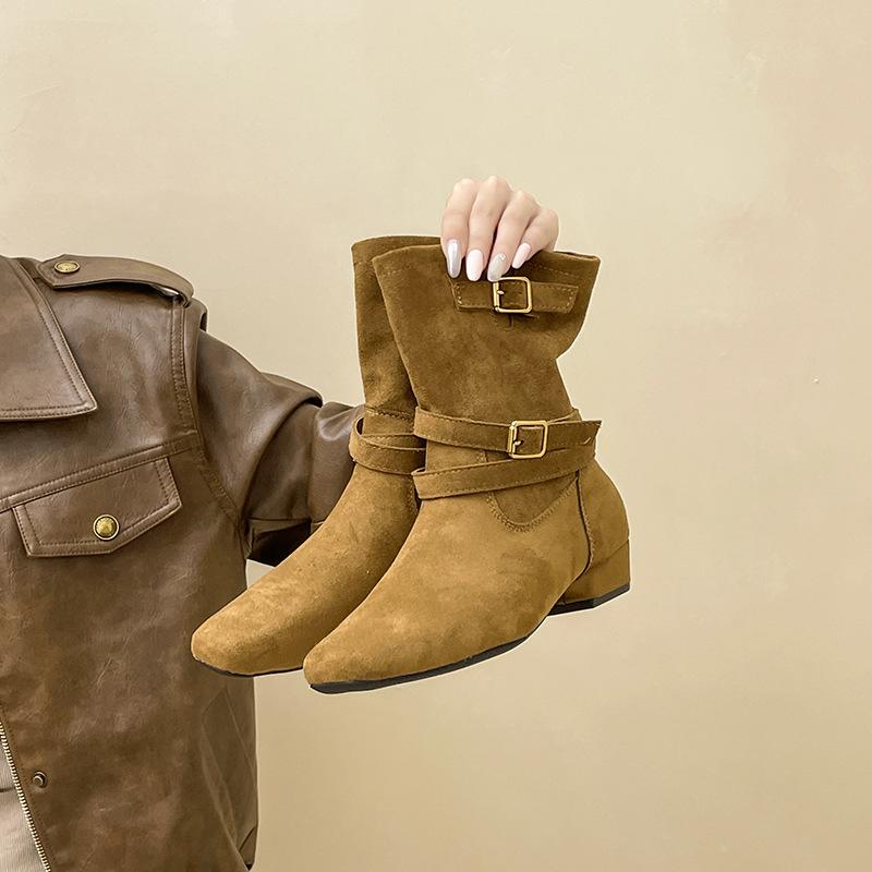 

Fashion retro style belt buckle pointed temperament western cowboy boots short boots 2025 autumn and winter new thick heel fashion boots 40 коричневый