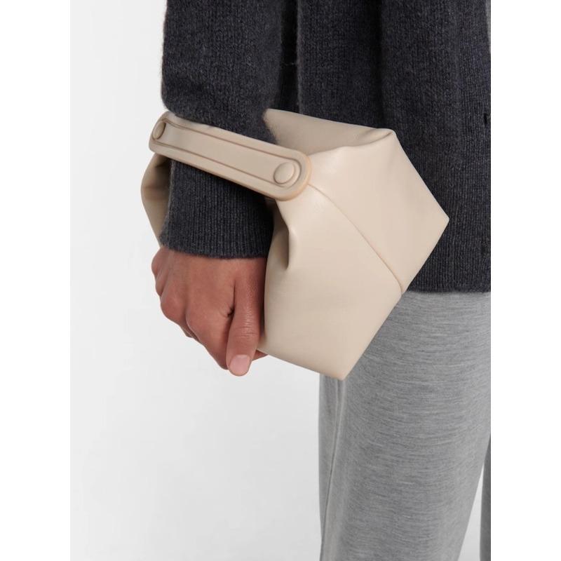 

The first layer of cowhide versatile niche design high-end texture lunch box bucket bag women s genuine leather handbag bag белый