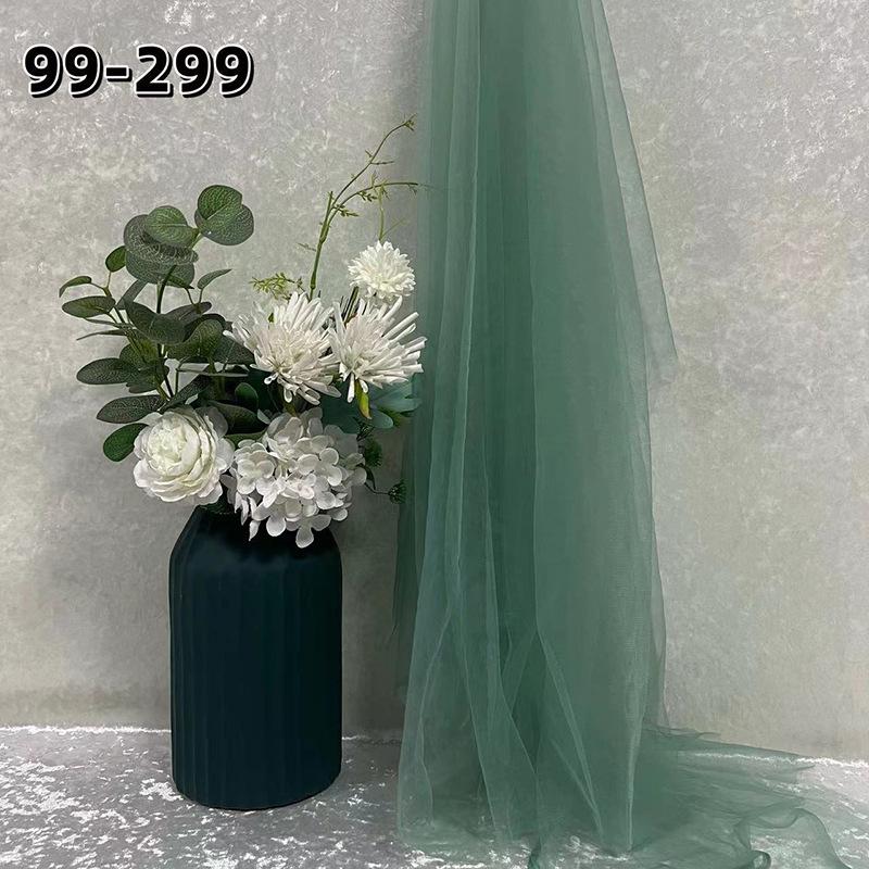 Green Soft Yarn Curtain Net for Kindergarten Decoration, Scene Layout, Wedding Backdrop, and Dress Fabric
