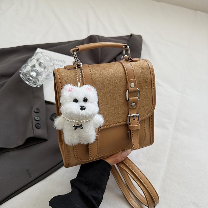 2025 autumn new textured high-value messenger bag women's niche fashion backpack daily commute light backpack