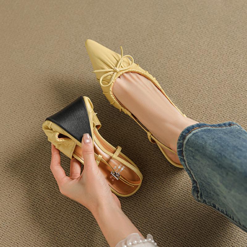 Korean version flat-soled sandals women's summer women's bag head sandals buckle beef tendon soft sole large size shoes new empty sandals