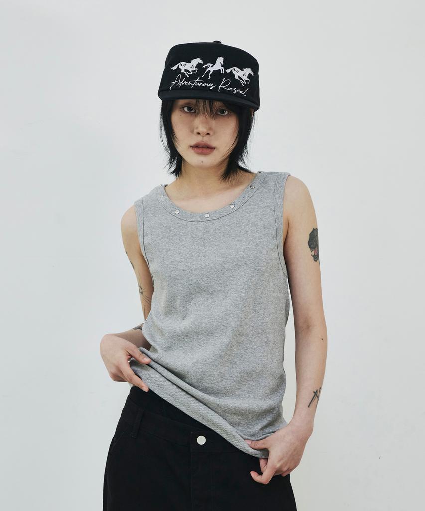 SCALLYWAG [Ryu Jeong-Ran × Skelly Wung] Horse Pillbox Cap [Black]