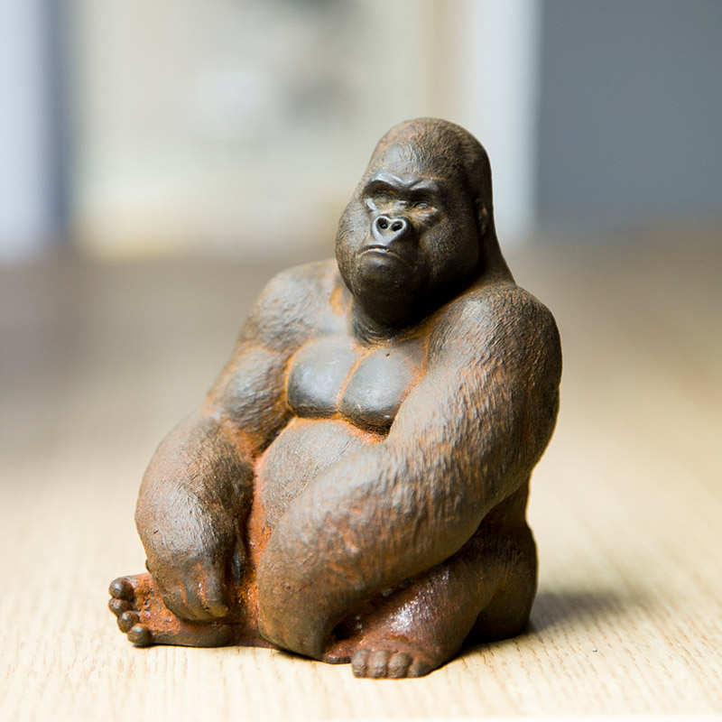 Tingtang Imitation Gusseisen Rost Mini Gorilla Tier Desktop Dekoration Arbeitszimmer Teetisch Grün Sandstein Handwerk
