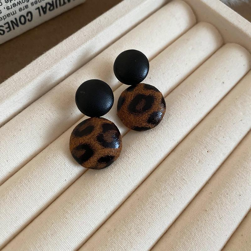 Geometric Leopard Print Heart Flower Stud Earrings - Retro & Versatile Luxury for Women