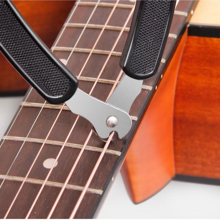 Multifunctional Guitar String Tool - Winder, Peg Puller, Cutter