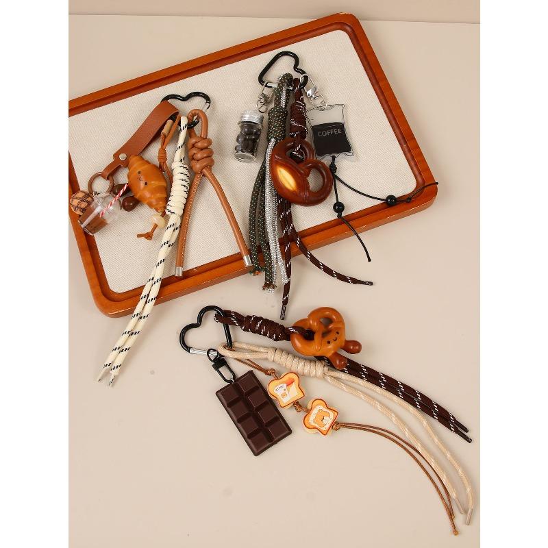 Creative Ins Wind Alkaline Water Bread Pendant Pendant, Fashion Versatile Personalized Bag Pendant Keychain Female