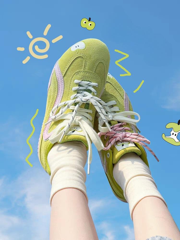 Red Dexun Shoes Women's 2025 New Versatile Sports Casual Shoes Thin-soled Racing Shoes Apple Casual Forrest Gump Shoes Tide